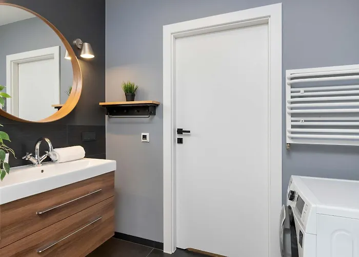 Apartman Chmielna Riverside Premium With Parking In The Centre By Renters *