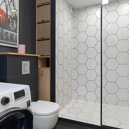 Family In The Centre By Renters גדנסק