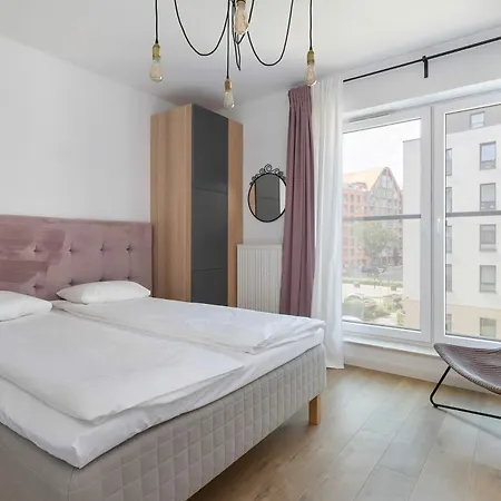Chmielna Riverside Premium With Parking In The Centre By Renters *